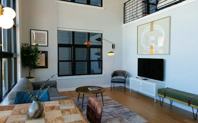 Sosuite 2BR Loft w W/d, Shared Roofdeck