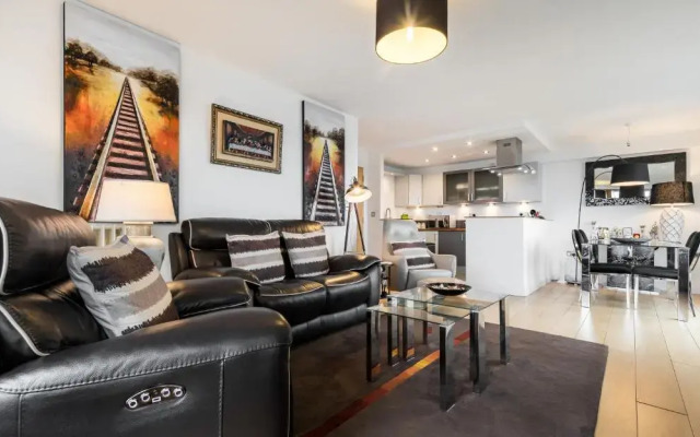 Cosy Riverview-London Excel Centre-O2 Arena