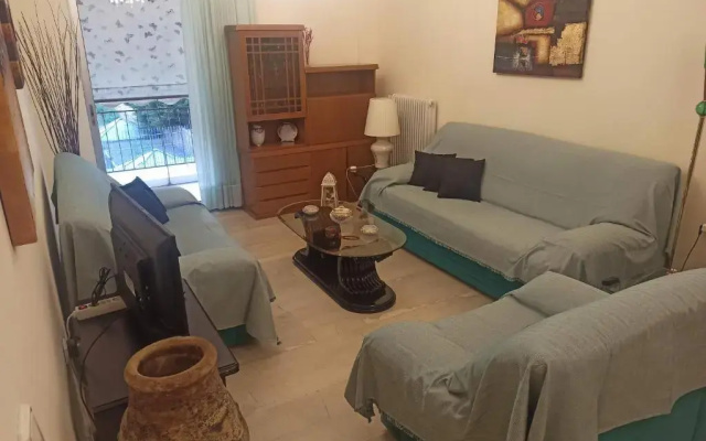 Comfortable apartment 100m from the sea