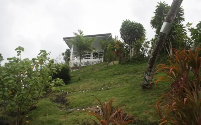 Apoomatai Bay Bungalow