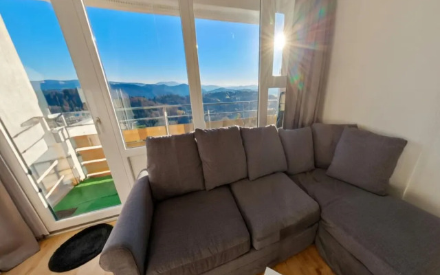Studio Martina mit Pool und Sauna
