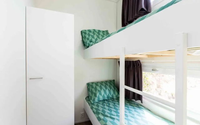 Luxurious Chalet with Dishwasher, 5 Km. From Valkenburg