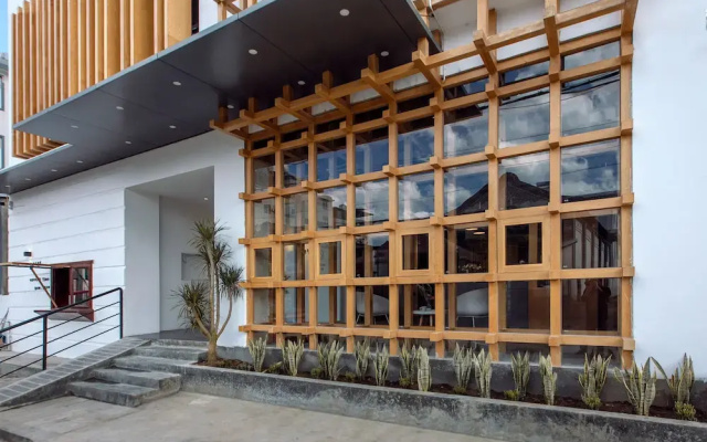 Xiang Yin Liu Su Inn