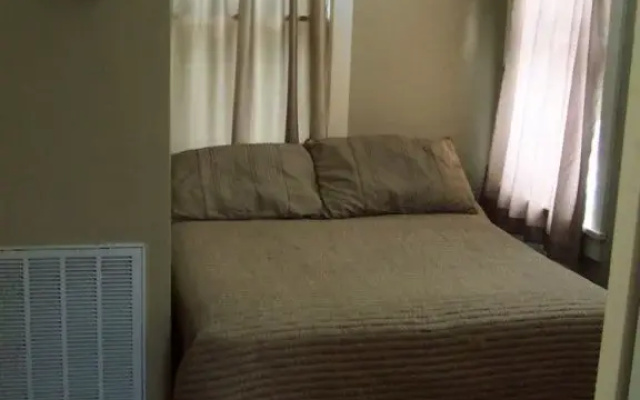 Crystal Cove Bed and Breakfast