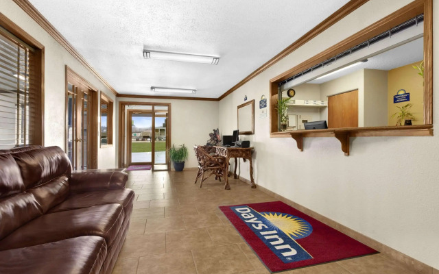 Days Inn by Wyndham Sheridan