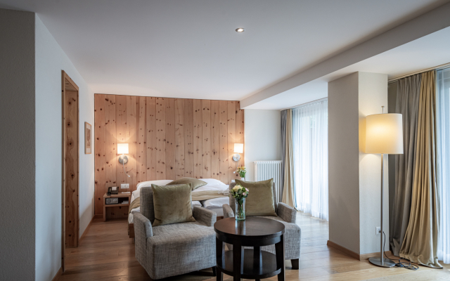 Adula Hotel