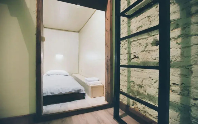 Your Space capcule - Hostel