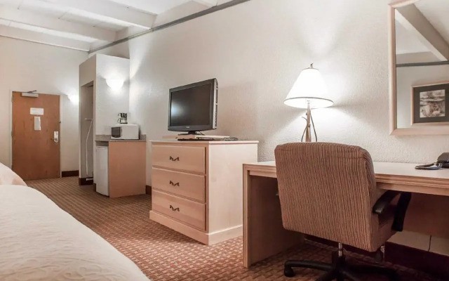 Quality Inn Lake of the Ozarks