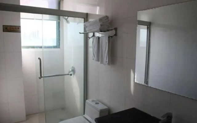 Yiwu Ruixin Business Inn
