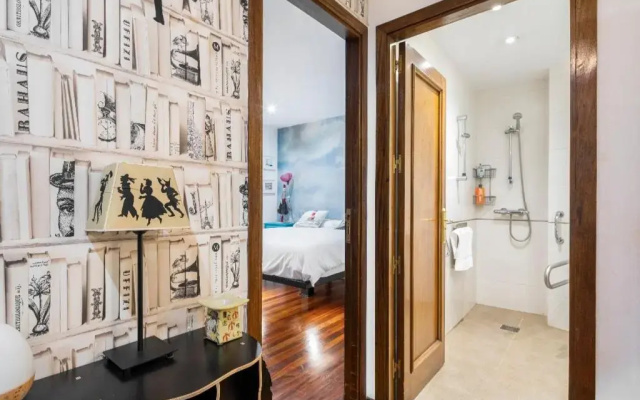 Lujoso y amplio piso con 5 habitaciones