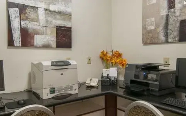 Wyndham Garden Bakersfield