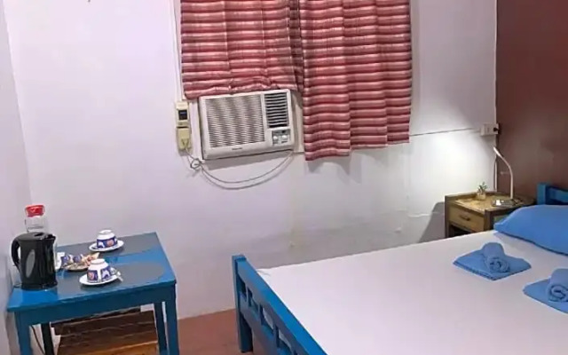 Jiji's Hostel