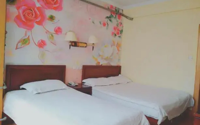 Qingdao ST. Paradise Hotel