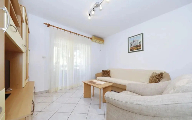 Apartment Emina