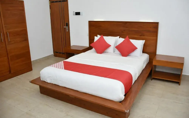 OYO 446 Yensfield Hotel