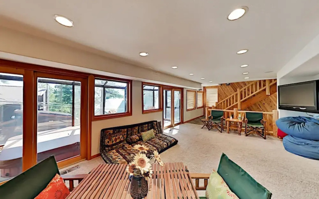 391johnm 4 Bedroom Home