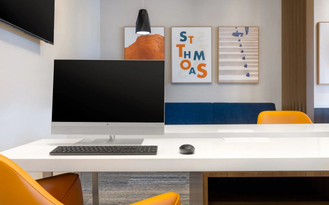 Holiday Inn Express & Suites St.Thomas by IHG