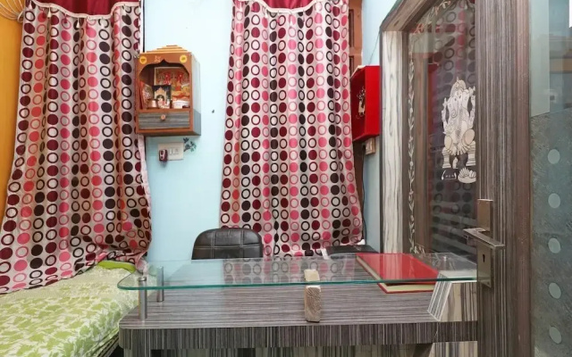 OYO 22644 Bhagat Palace