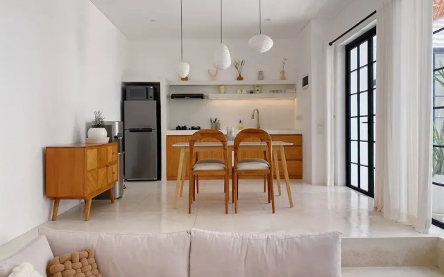 Splendid Villa Eden White Canggu Pool & 2 Bd