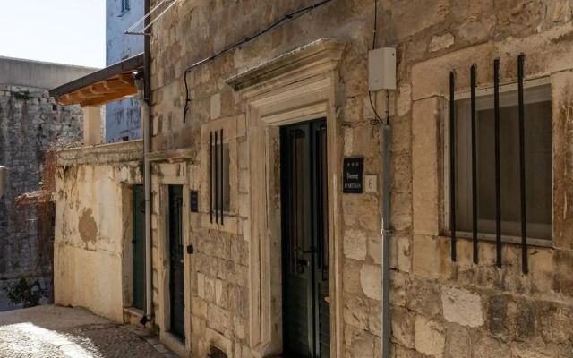 Nono's House I