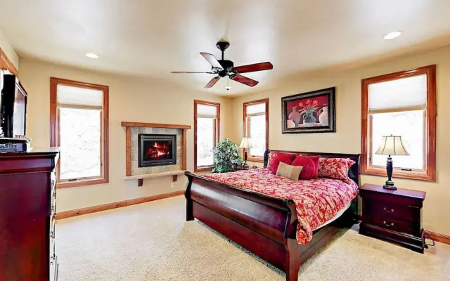 566 Fuller Placer Rd - 4 Br Duplex