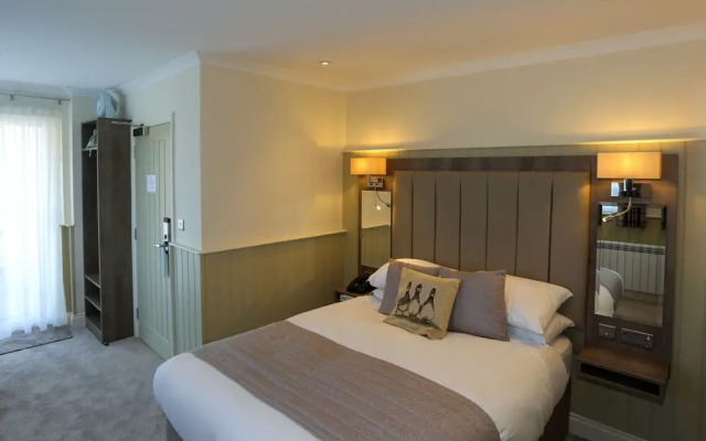 Duck Bay Hotel Restaurant