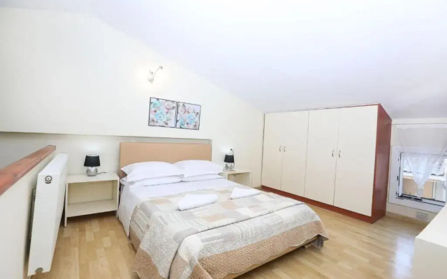 Tranquil Apartments by Corfuescapes