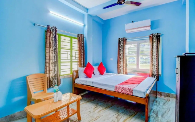 OYO 87565 Eco Plaza Inn