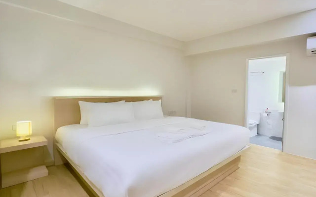 Zhennan Teabar Hotel