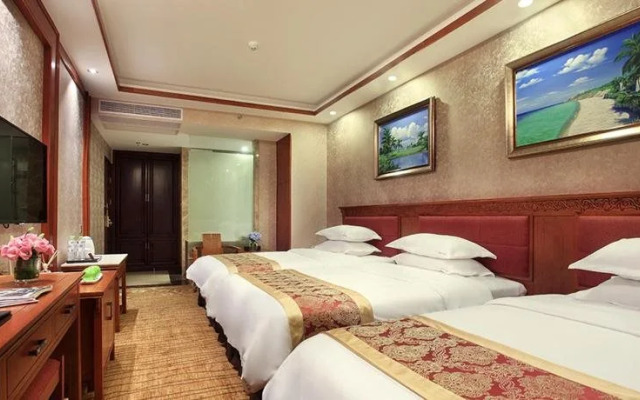 Shengshi Grand Hotel