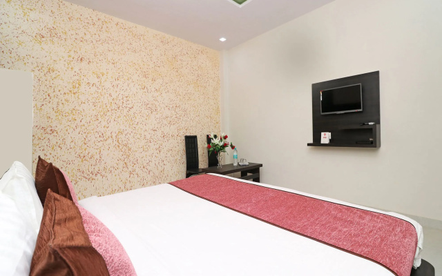OYO 10133 Hotel Rama Grand HS