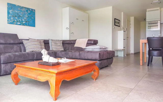 Stunning Apartment in Oostende With Wifi and 2 Bedrooms