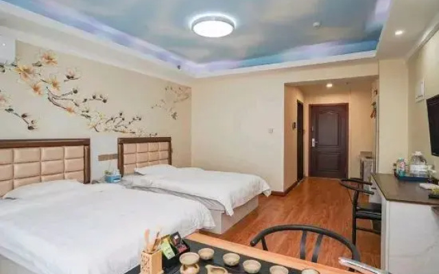 1961 Jishi Smart Hotel (Shijiazhuang New Railway Station)