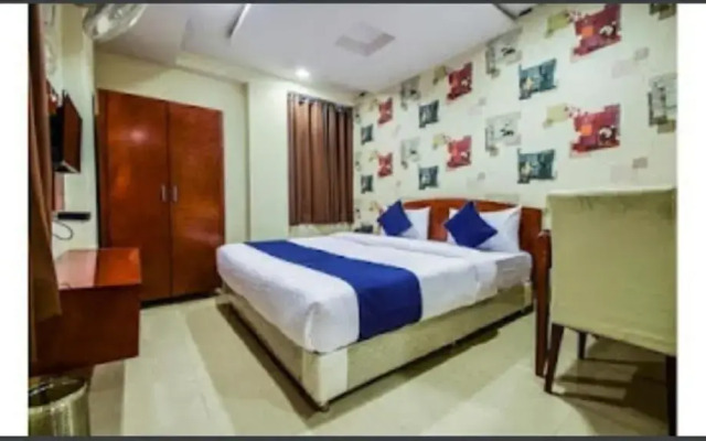 Hotel O Grand Decor