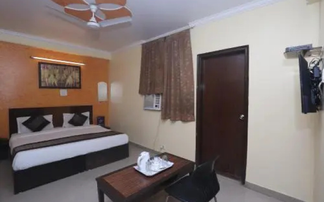HOTEL GREEN PALACE Delhi Airport