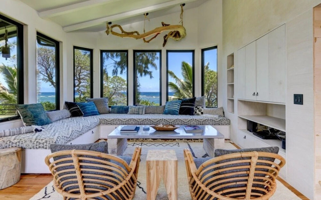 Haena Beach House 2 Bedroom Home by RedAwning