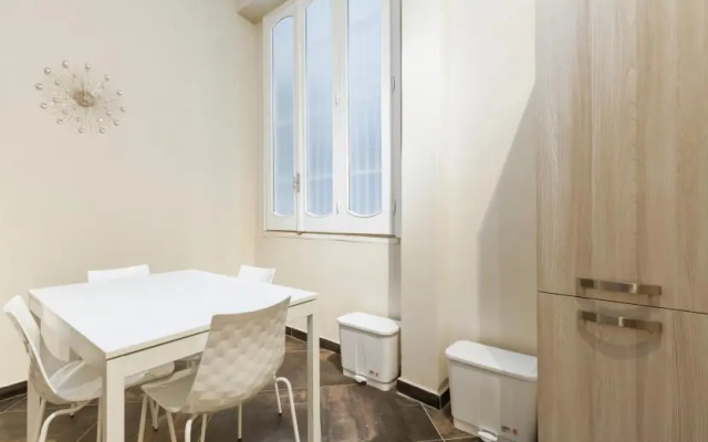 Flat 180M² 4 Bedrooms 3 Bathrooms - Naples