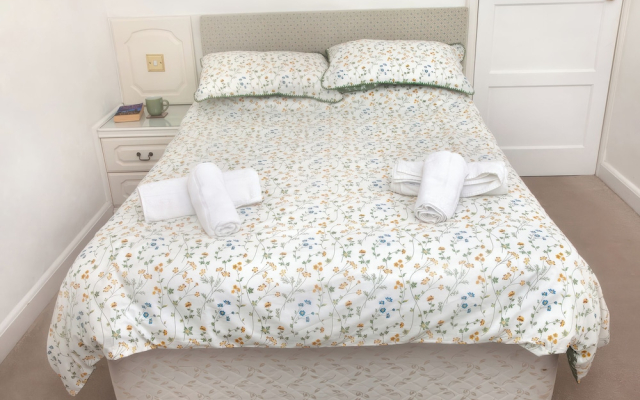 Weymouth Bay Apartment C