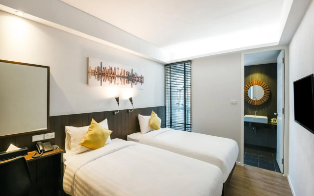 Kitzio House Hotel