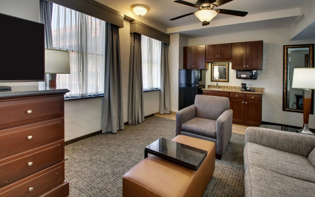 Drury Plaza Hotel San Antonio Riverwalk