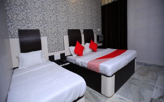 OYO 12842 Hotel Sumit Lodge