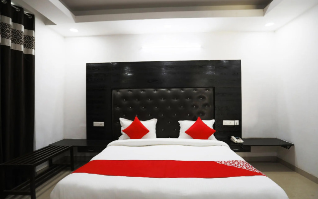 OYO 567 Hotel Royal Stay Inn