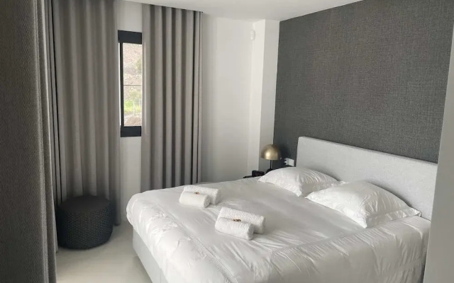 Huswell - Oceanview Stay in Higuer n West
