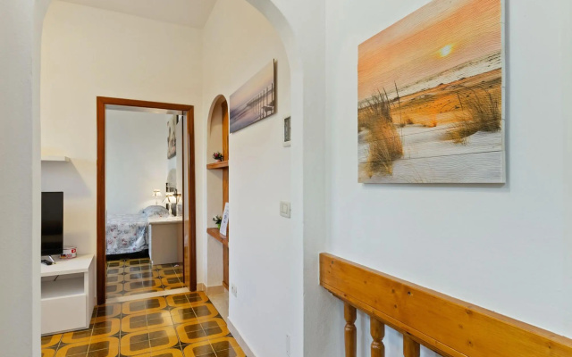Belvilla by OYO Pleasant Apartment With Courtyard
