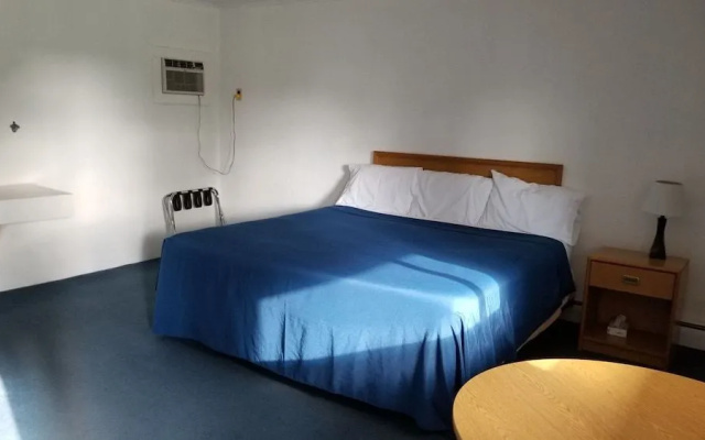 Tri Terrace Motel