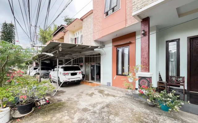 RedDoorz Syariah @ Homestay Haji Soma Makale