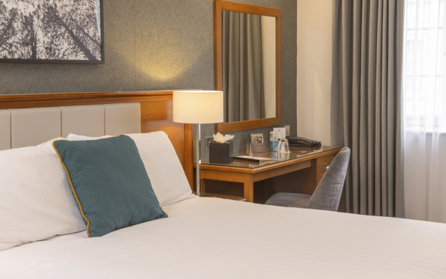 Crowne Plaza East Midlands Airport by IHG