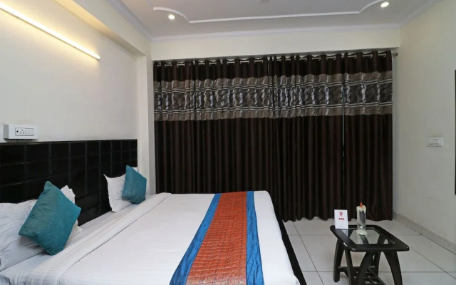 Ronak Hotel