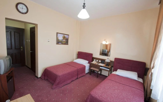 Yilmaz Hotel