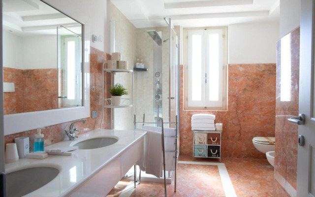Bianco Riccio Suite Hotel